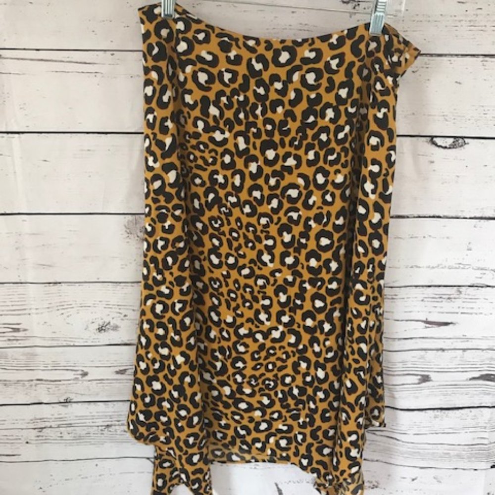 Who What Wear asymmetrical leopard midi skirt - Picture 2 of 6